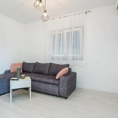Krpan Apartment *