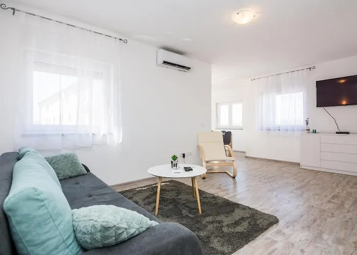 Апартаменты Krpan Вир